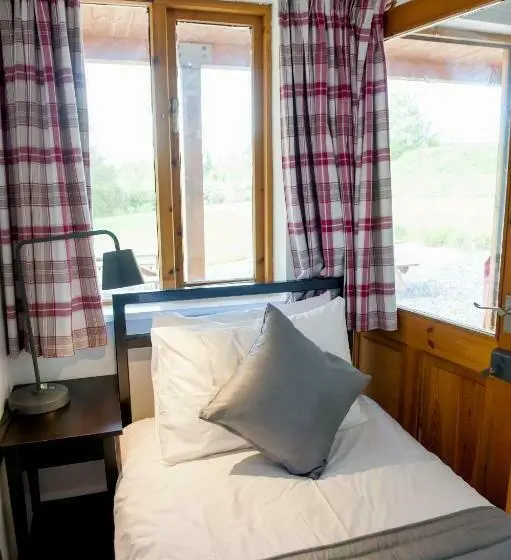 身障者適用スタンダードルーム, Cowbridge Cabins