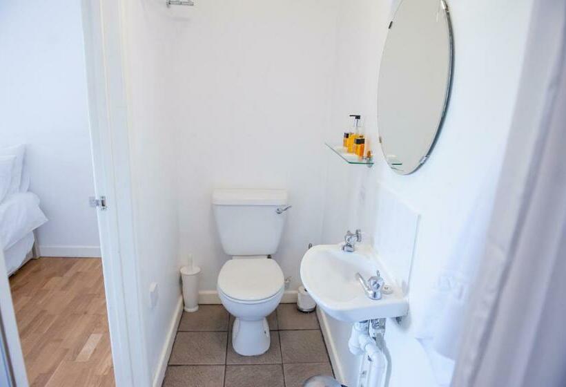 Номер Стандарт, Cowbridge Cabins