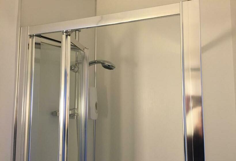 스탠다드 룸, The Anchor Hotel & Bars