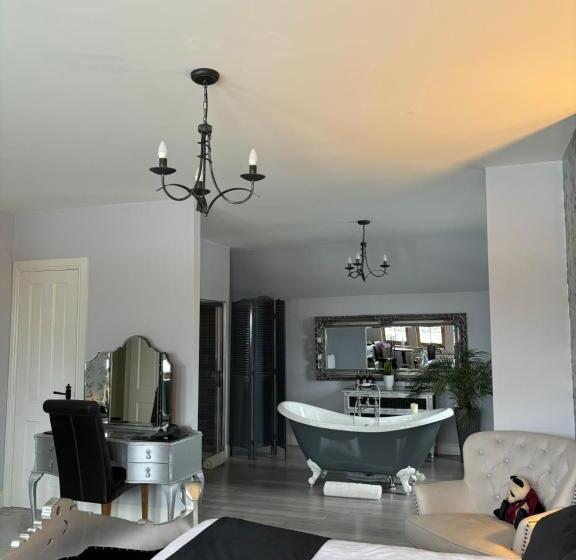 غرفة ديلوكس, Ach Na Sidhe