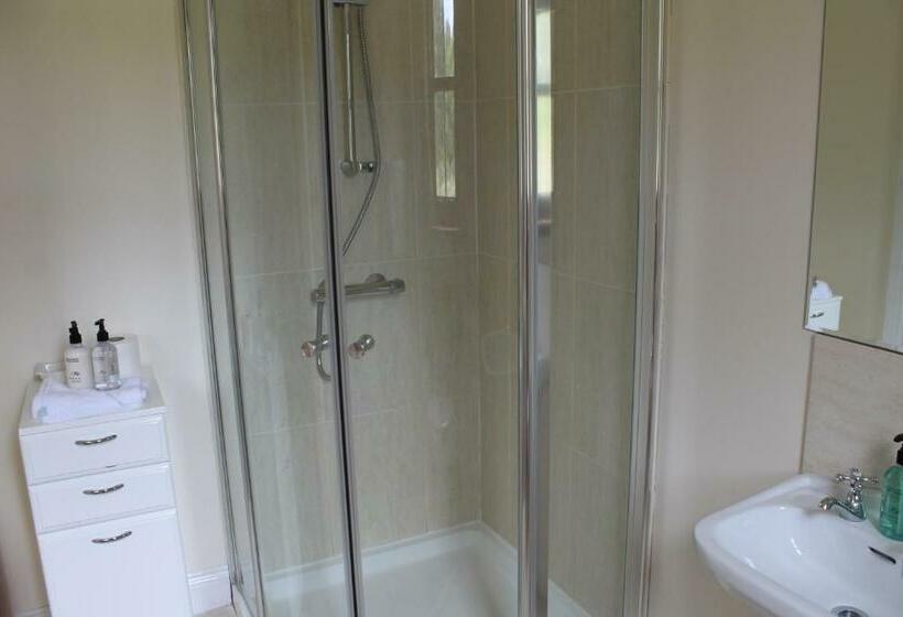 غرفة قياسية, Ach Na Sidhe