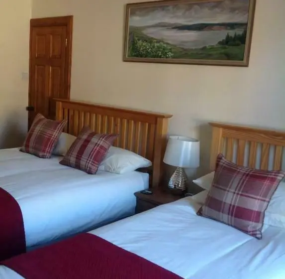 Perhehuone, Bed And Breakfast At 4