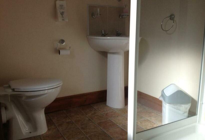 Семейный Номер, Bed And Breakfast At 4