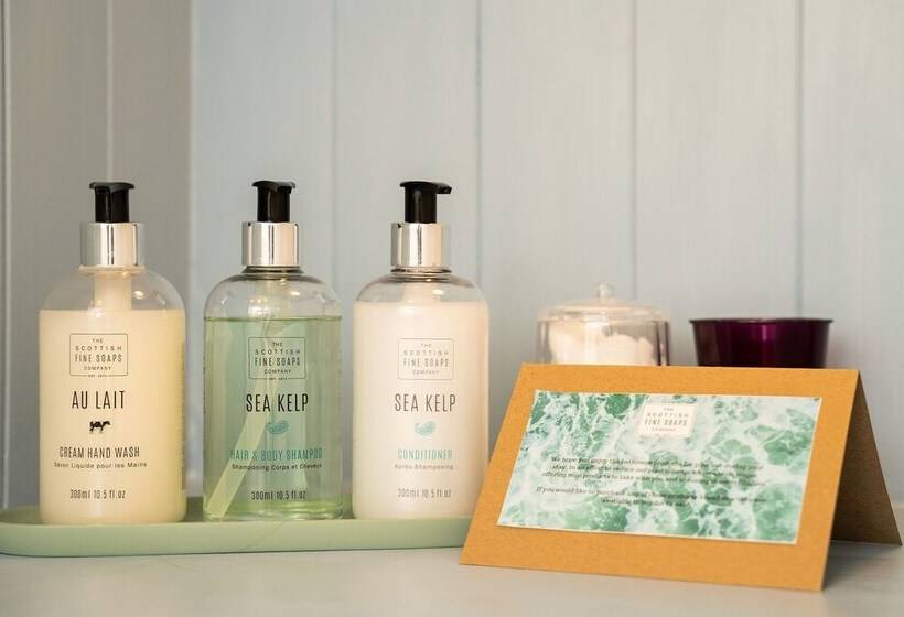 Номер Стандарт, Chillington House