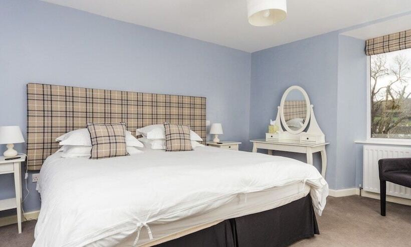 Номер Стандарт, Chillington House