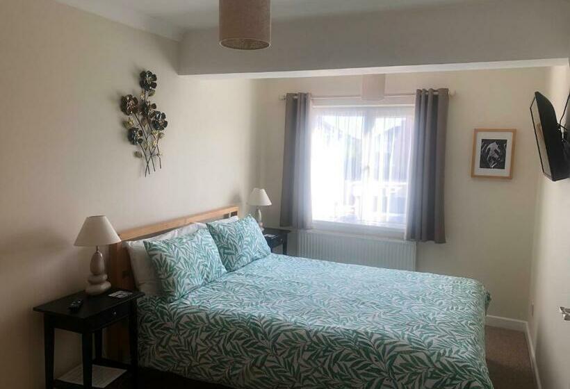 キングサイズベッドのスタンダードルーム, Fernlea Guest House