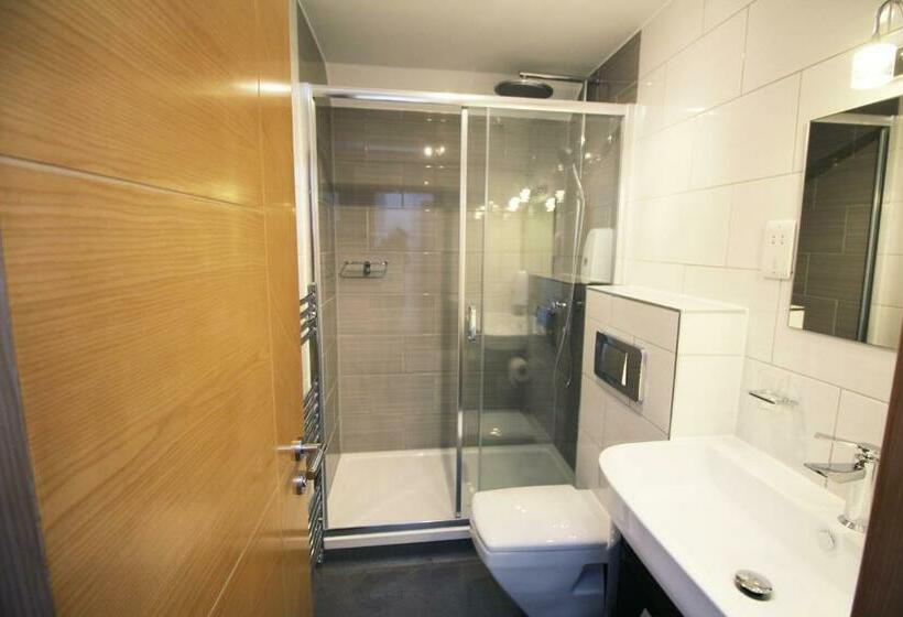 Студия Deluxe, Flexistay Aparthotel Sutton