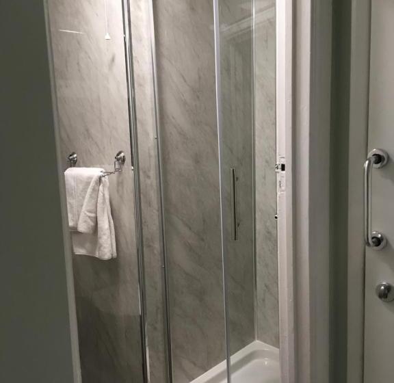 Семейный Номер, Savona