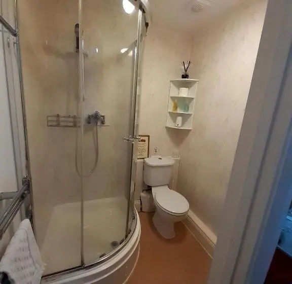 Standard-huone Pohjakerros, The Edenhurst Guesthouse