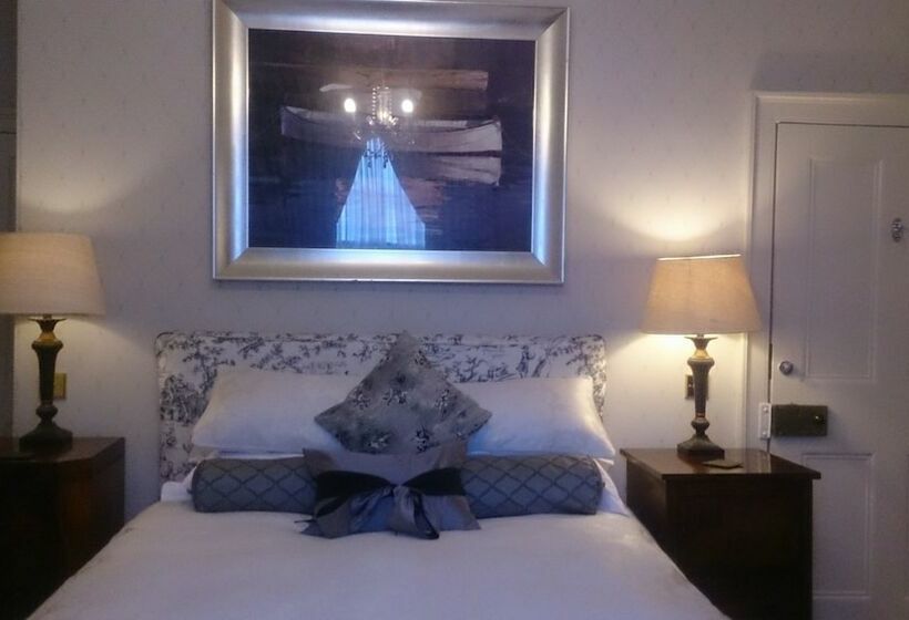 اتاق سوپریور, The Townhouse