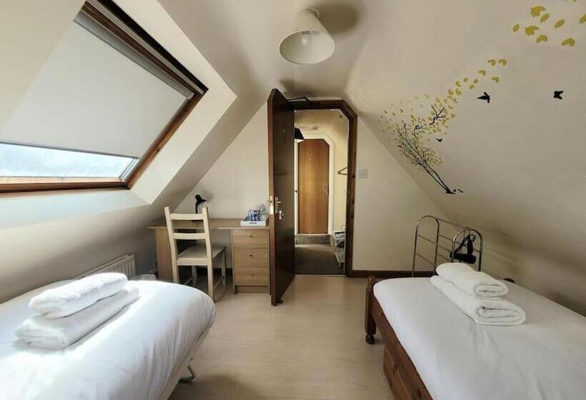 带共用浴室的标准房间, Cornerways Guest House