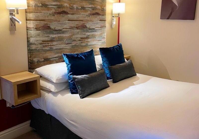 标准间, Caerwylan