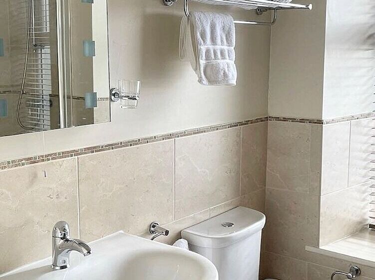 行政房间, Caerwylan