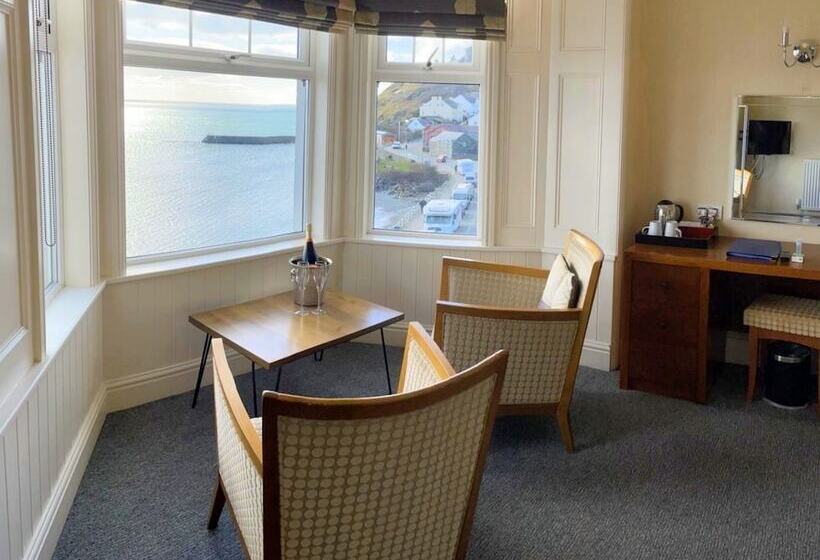 行政房间, Caerwylan