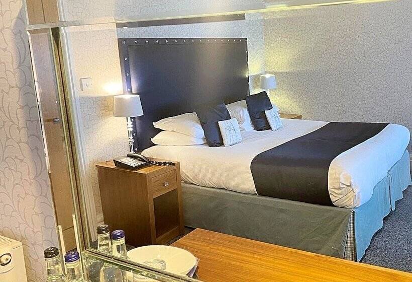 行政房间, Caerwylan