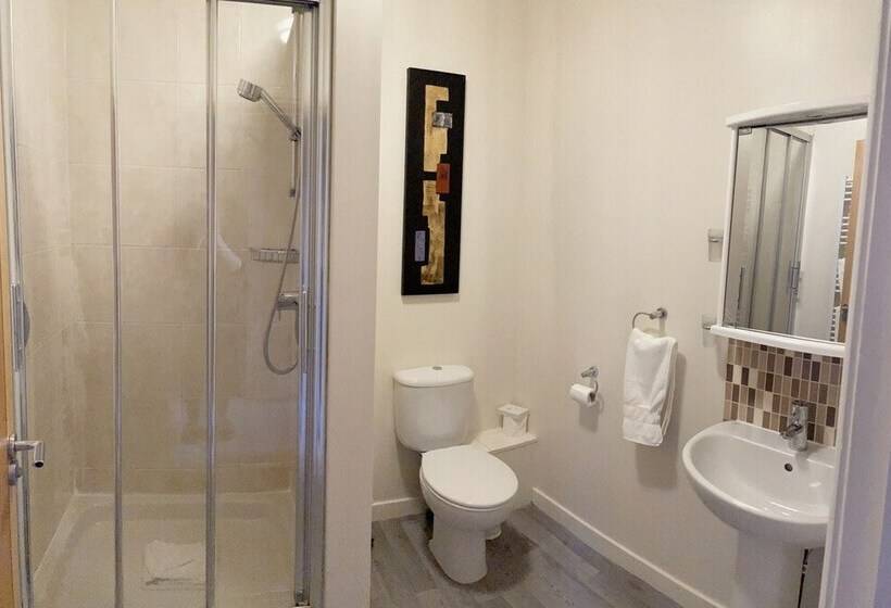 标准间, Caerwylan