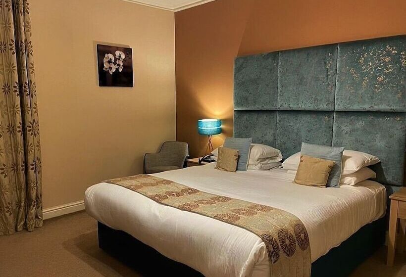 标准间, Caerwylan