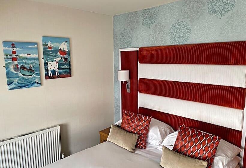 高级大房间, Caerwylan