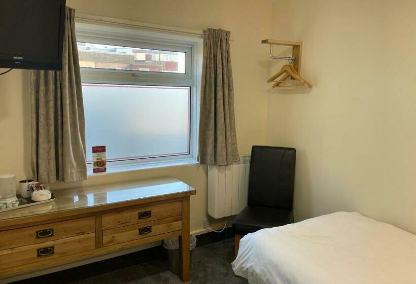 חדר סטנדרט יחיד, Claxton