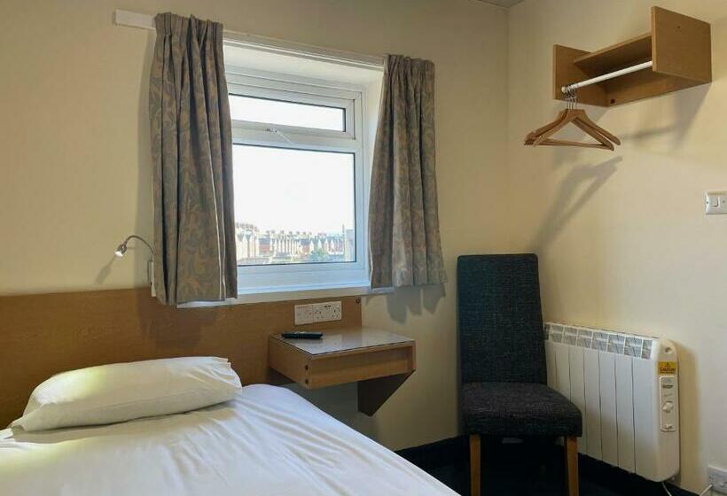 חדר סטנדרט יחיד, Claxton