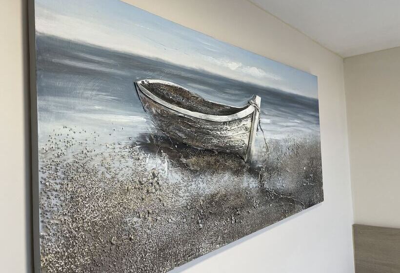 חדר סטנדרט, Claxton