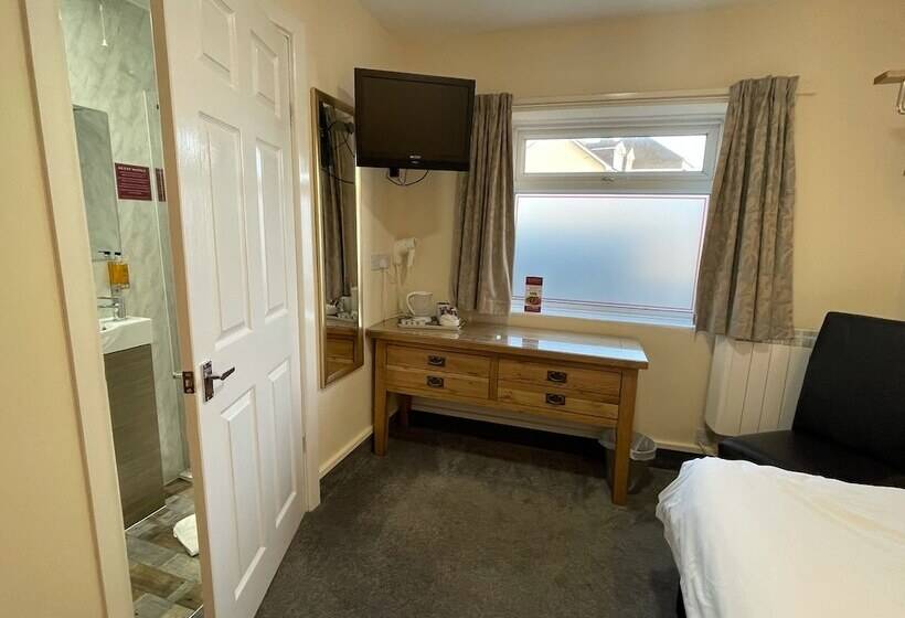 חדר סטנדרט יחיד, Claxton