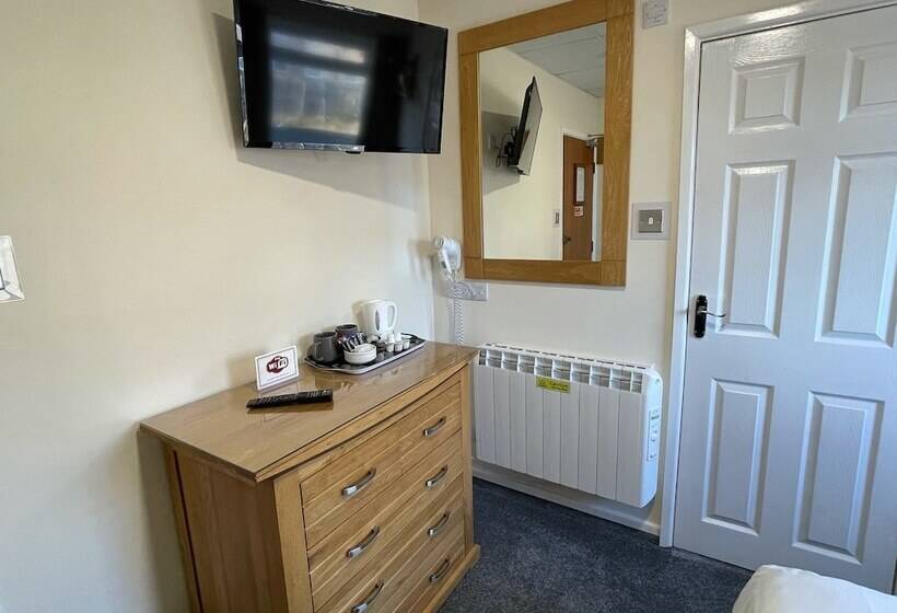 חדר סטנדרט, Claxton