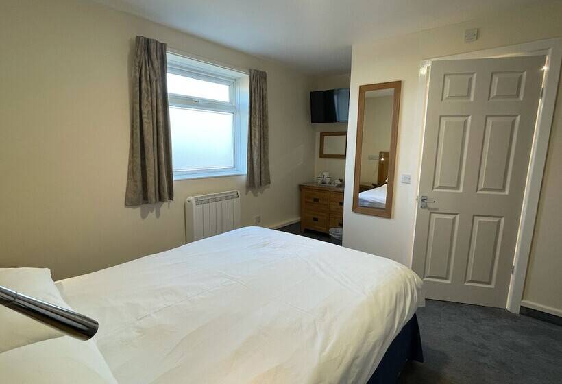 חדר סטנדרט, Claxton