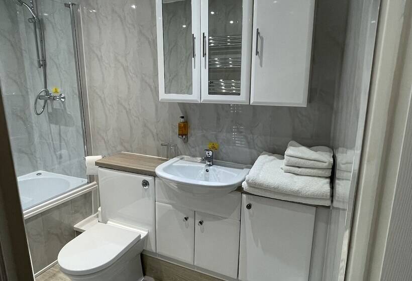 חדר דלוקס נוף לים, Claxton