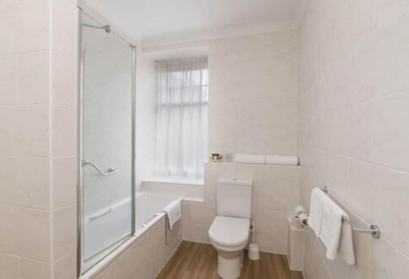 Номер Стандарт, Imperial Hotel Tenby
