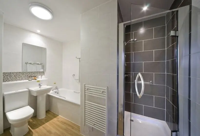 Standard Yhden Hengen Huone, Imperial Hotel Tenby