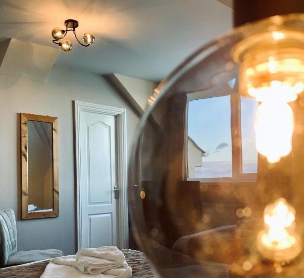 חדר סטנדרט נוף לים, Membly Hall