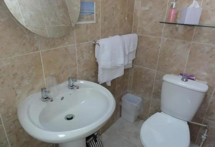 Habitació Estàndard Vista Mar Lateral, Membly Hall