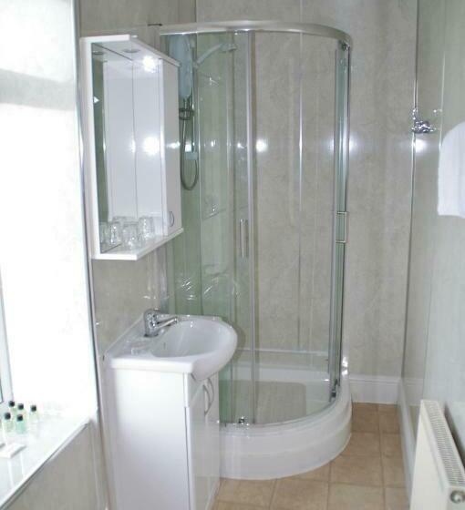 חדר משפחתי, Min Y Mor