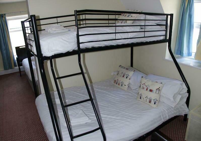 חדר משפחתי, Min Y Mor