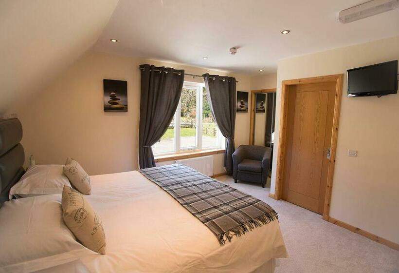 수피리어 룸, Mingarry Park