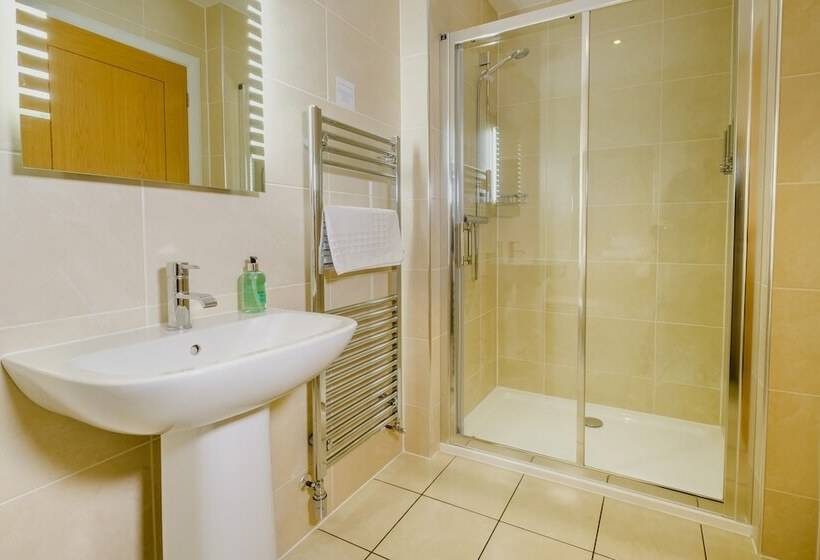 수피리어 룸, Mingarry Park