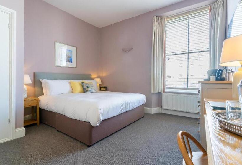 Номер Стандартный с Видом, The Godolphin