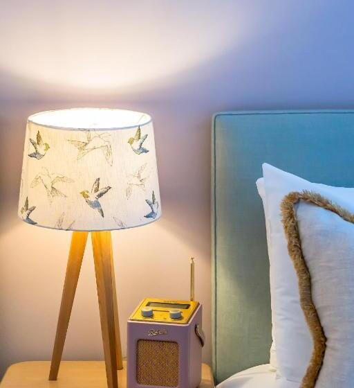 Номер Стандартный с Видом, The Godolphin