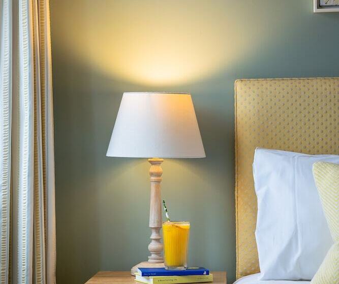 Номер Стандарт Вид на Море с Балконом, The Godolphin