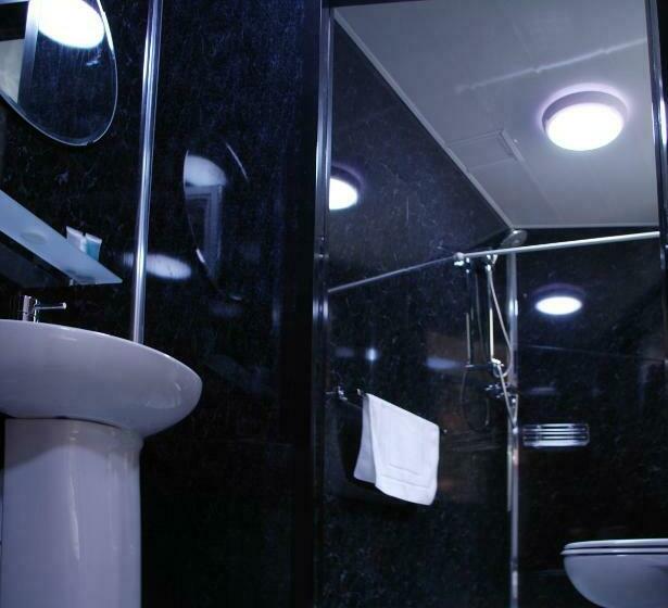 스탠다드 트리플 룸, The Liverpool Inn