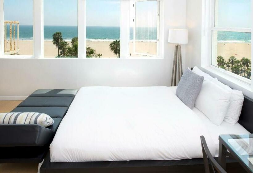 إستوديو قياسى مطل على البحر, Air Venice On The Beach