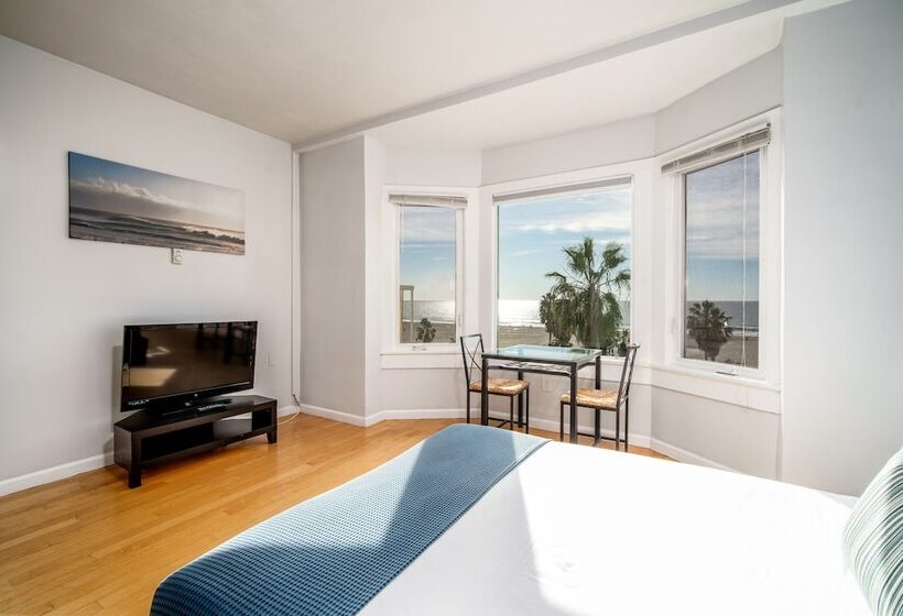 إستوديو قياسى مطل على البحر, Air Venice On The Beach