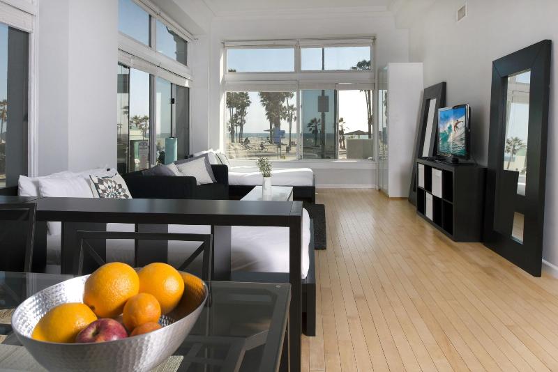 إستوديو قياسى مطل على البحر, Air Venice On The Beach