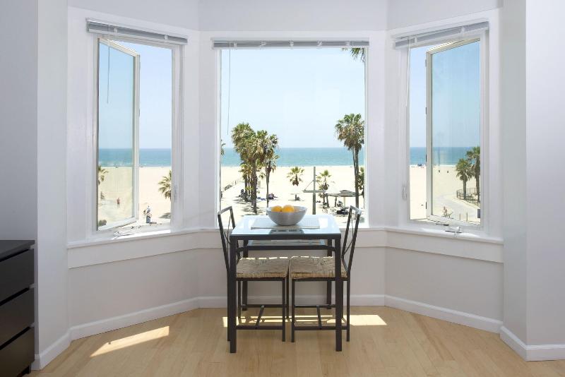 إستوديو قياسى مطل على البحر, Air Venice On The Beach