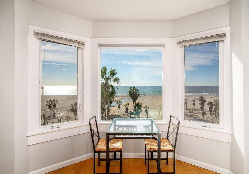 إستوديو قياسى مطل على البحر, Air Venice On The Beach