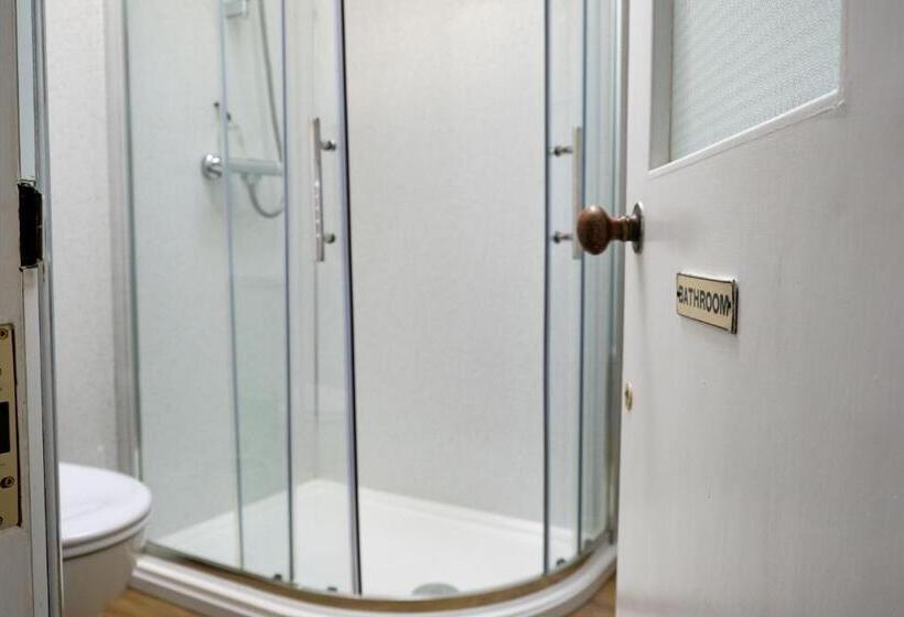 חדר סטנדרט חדר אמבטיה משותף, Corran House Guest House