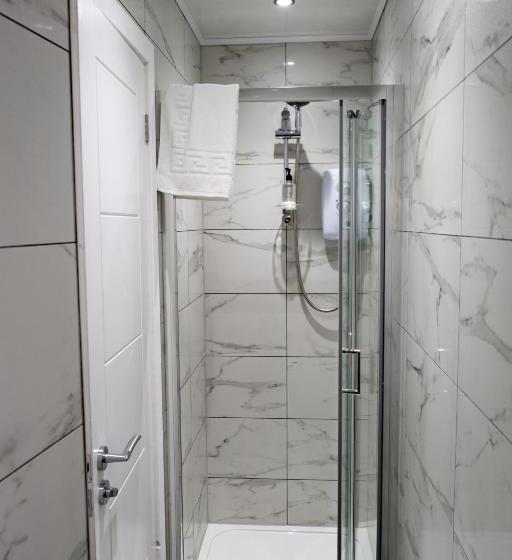 חדר סטנדרטי יחיד עם נוף לים, Corran House Guest House