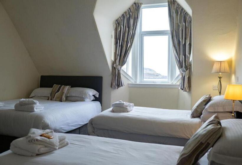 חדר משפחתי נוף לים, Corran House Guest House