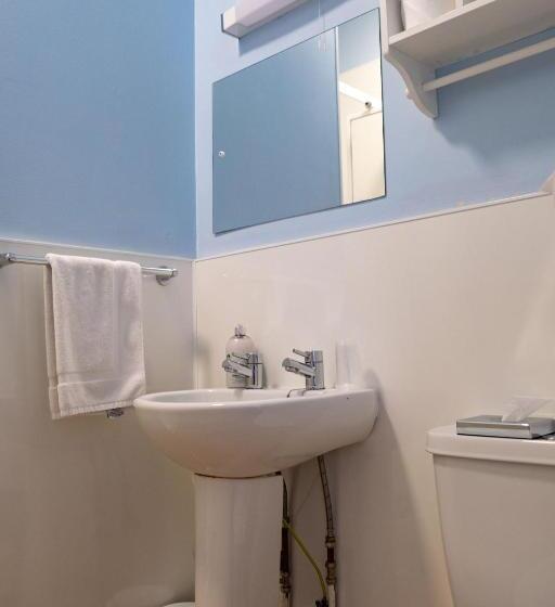 חדר משפחתי נוף לים, Corran House Guest House